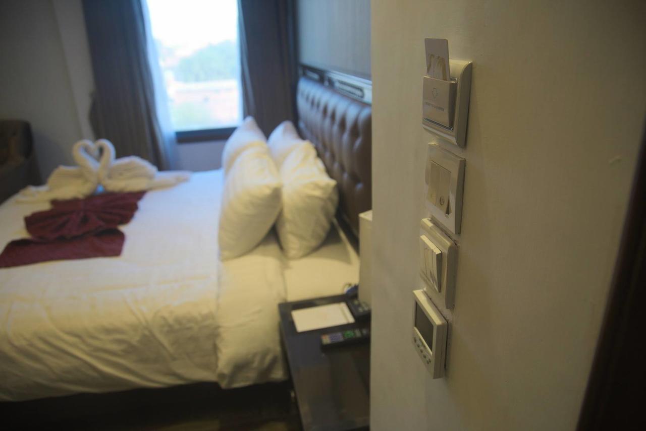 Savoey Hotel Lahore Buitenkant foto