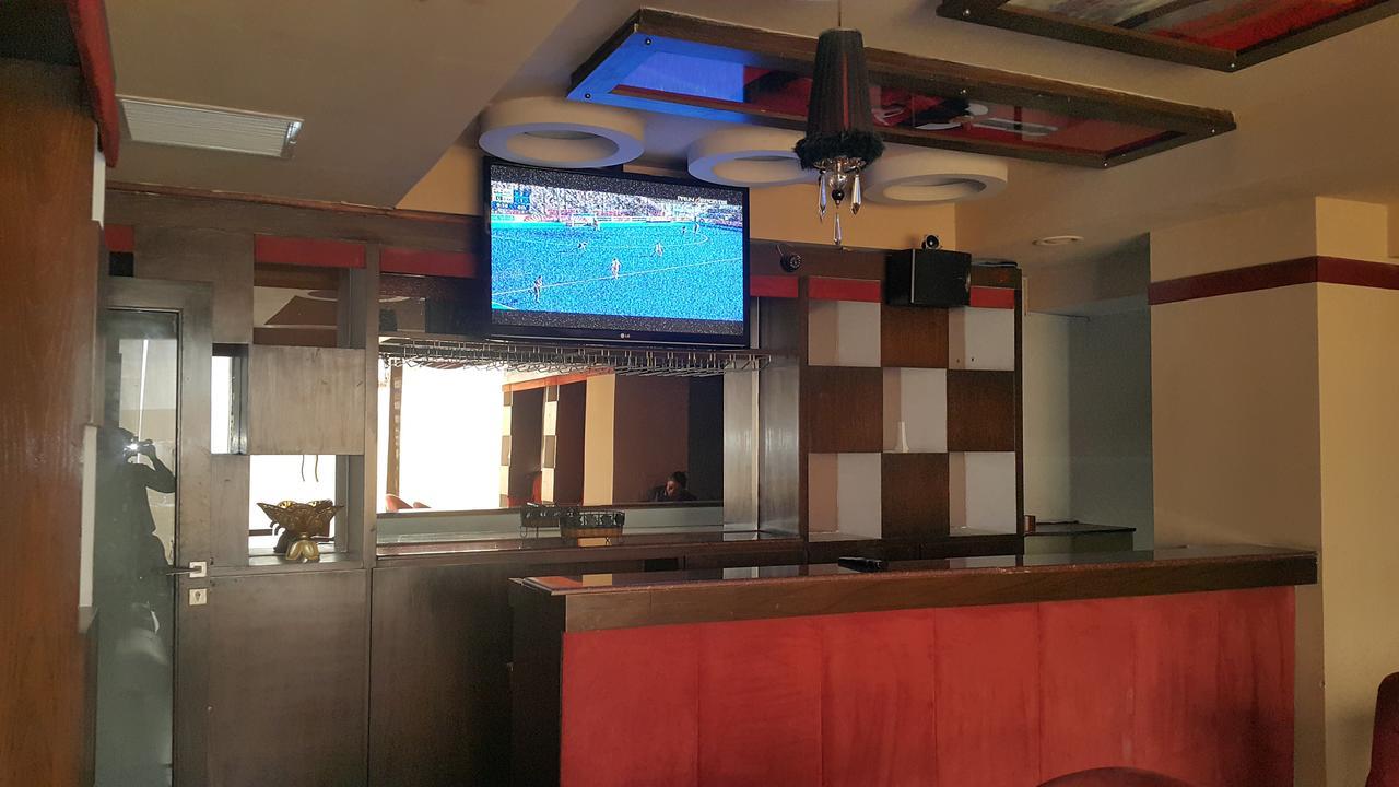Savoey Hotel Lahore Buitenkant foto